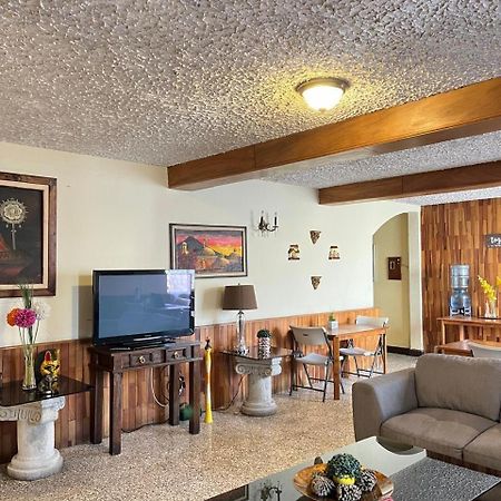 Hostal Los Volcanes Guatemala City Eksteriør bilde