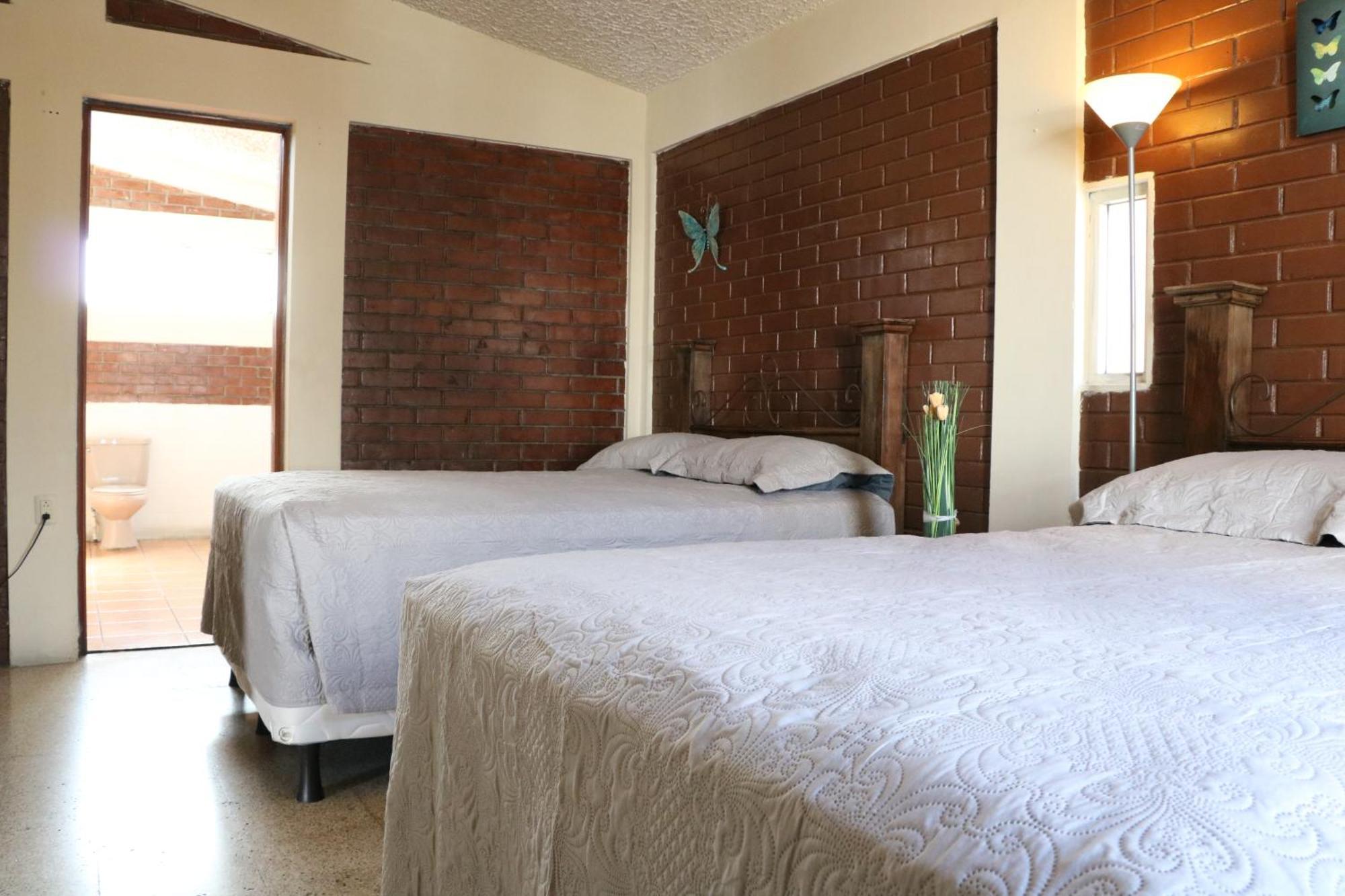 Hostal Los Volcanes Guatemala City Eksteriør bilde