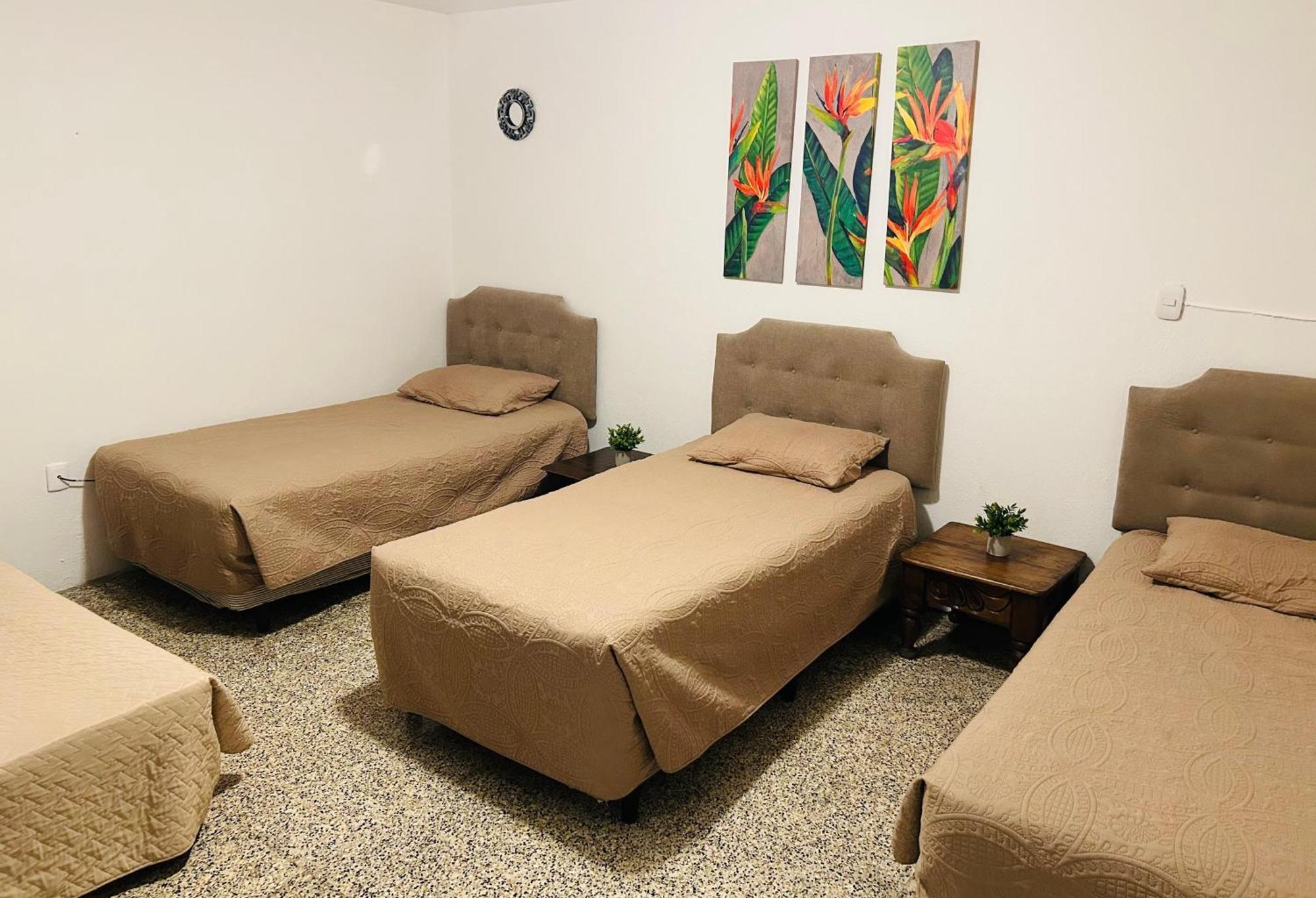 Hostal Los Volcanes Guatemala City Eksteriør bilde